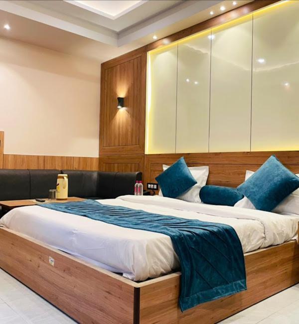 Hotel Shane Avadh , Ayodhya Ngoại thất bức ảnh
